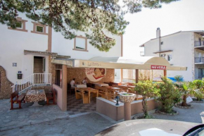Apartments with a parking space Nemira, Omis - 21051